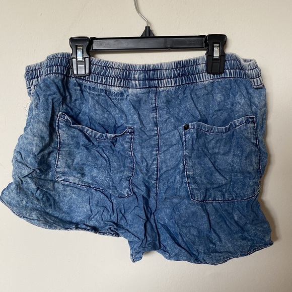 Jogger Jean Style Shorts - Picture 4 of 4